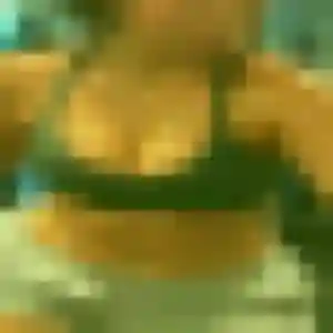 Huguette, 22 ans, disponible à Saint Aulaye-Puymangou pour une rencontre coquine