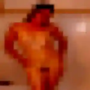 Photo de Rachida à Saint-Aupre (45 ans) - plan cul sans inscription
