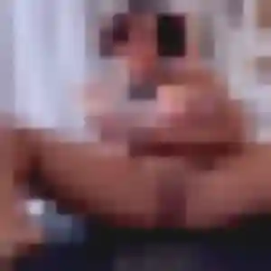 Rejoins Amel, 43 ans à Saint-Clair-de-la-Tour en privé
