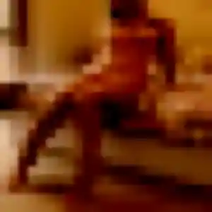 Photo de Naomi à Saint-Claude (29 ans) - plan cul gratuit