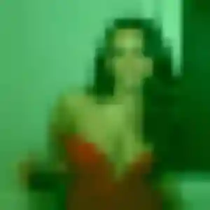 Photo privée de Sandrine, 37 ans à Saint-Cyr - rencontre coquine