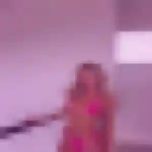 Photo de Edith à Saint-Cyr-du-Doret (22 ans) - plan cul gratuit