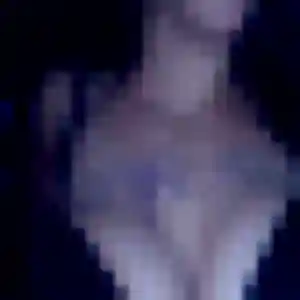 Wahiba, femme de 23 ans cherche plan cul à Saint-Denis-de-Cabanne