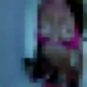 Camille, 30 ans, dispo pour plan cul à Saint-Denis-le-Vêtu