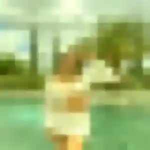 Rejoins Karine, 25 ans à Saint-Émilion gratuitement