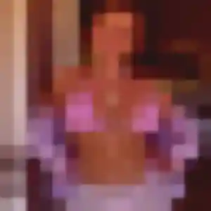 Phoebe de Saint-Erme-Outre-et-Ramecourt, 31 ans - plan cul discret