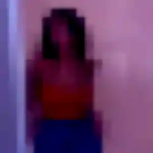 Jennifer, 28 ans, disponible à Saint-Estèphe pour une rencontre coquine