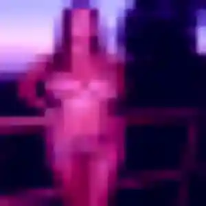 Fiona (34 ans) à Saint-Étienne-du-Bois cherche un plan cul maintenant