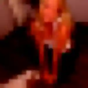 Flore, fille de 32 ans cherche plan cul à Saint-Étienne-sur-Chalaronne