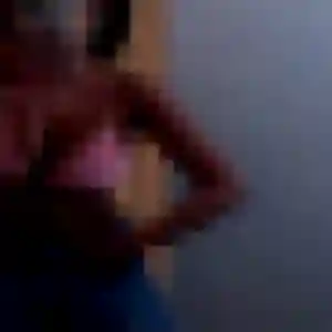 Découvre Perrine, 24 ans à Saint-Firmin-des-Prés en privé