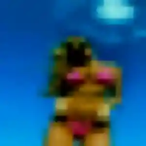 Nadine, 34 ans, disponible à Saint-Fraimbault-de-Prières pour un plan cul