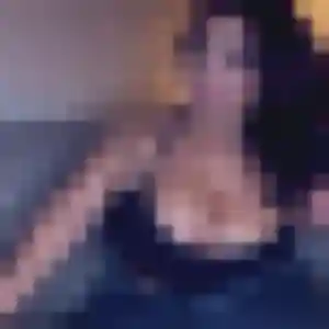 Belle Alessandra, 30 ans à Saint-Galmier - la contacter