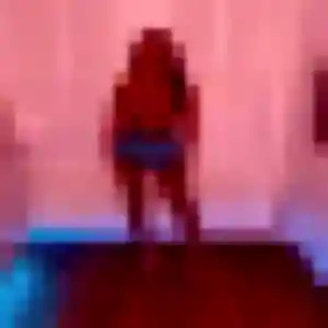 Contacte Anne, 33 ans à Saint-Genis-Laval gratuitement