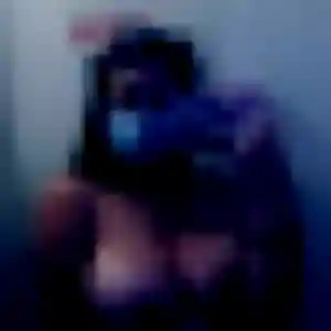 Alix, 24 ans, disponible à Saint-Georges-d'Espéranche pour un plan cul