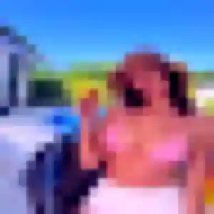 Augustine, 34 ans, connectée à Saint-Georges-sur-Loire pour une rencontre coquine