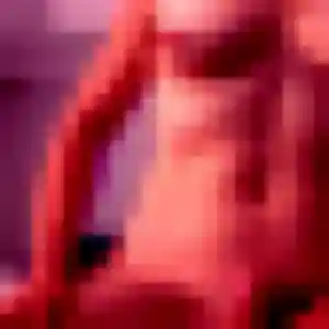 Agathe, 39 ans, connectée à Saint-Germain-des-Prés pour une rencontre coquine