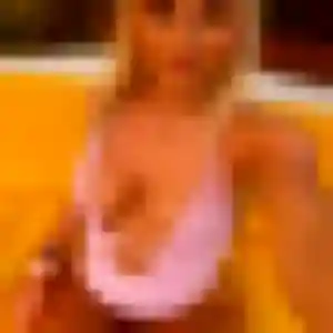 Découvre Bianca, 22 ans à Saint-Grégoire gratuitement