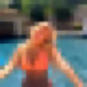 Lina, 27 ans, en ligne à Saint-Hilaire pour une rencontre coquine