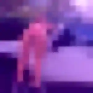 Bettina (34 ans) à Saint-Hilaire-Bonneval cherche une rencontre maintenant
