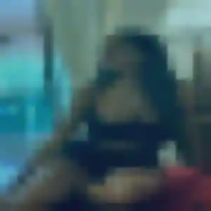 Photo sexy de Elena, 40 ans à Saint-Hilaire-lez-Cambrai - rencontre coquine
