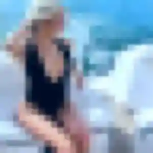 Alexandra, 22 ans, connectée à Saint-Honoré-les-Bains pour un plan cul