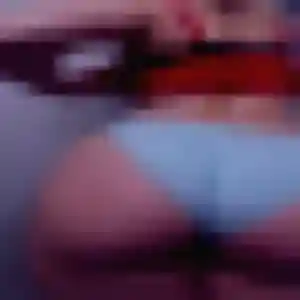 Photo de Isabelle à Saint-Jean-Bonnefonds (33 ans) - plan cul anonyme