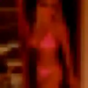 Photo exclusive de Zina, 29 ans à Saint-Julien-de-Coppel - rencontre coquine