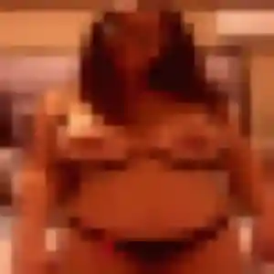 Odette, 38 ans, disponible à Saint-Laurent-d'Andenay pour une rencontre coquine