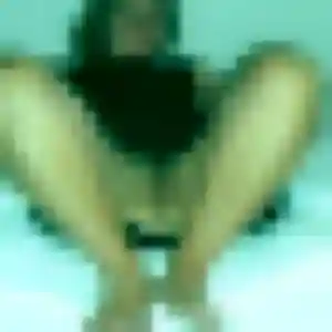 plan cul à Saint-Laurent-de-Brèvedent : photo de Cindy, 35 ans - inscription gratuite