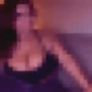 Nelly, 35 ans, dispo pour plan cul à Saint-Léger-du-Bourg-Denis