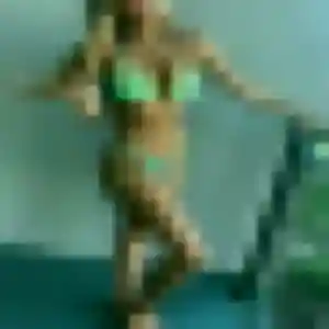 Fatima, femme de 22 ans veut plan cul à Saint-Lunaire