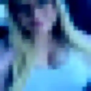 Découvre Hilary, 24 ans à Saint-Mandrier-sur-Mer en privé