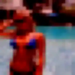 Naomi, 32 ans, connectée à Saint-Martin-de-Brômes pour une rencontre coquine