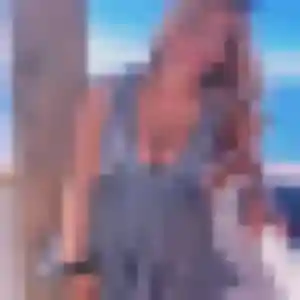 Découvre Lina, 26 ans à Saint-Martin-de-la-Lieue en privé
