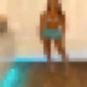 Josiane, 44 ans, en ligne à Saint-Martin-de-Queyrières pour un plan cul
