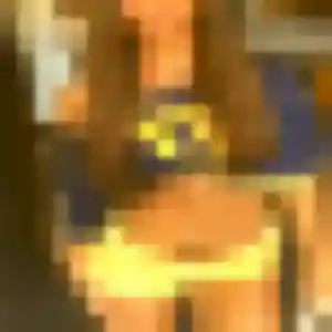 Photo de Regine à Saint-Martin-de-Queyrières (42 ans) - plan cul anonyme