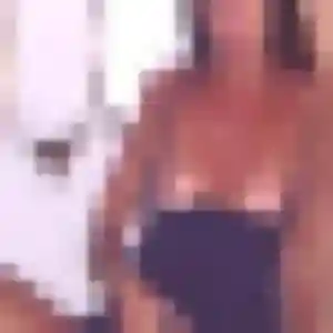 plan cul à Saint-Martin-de-Valgalgues : photo de Lily, 22 ans - sans engagement
