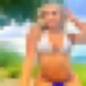 Rejoins Adeline, 35 ans à Saint-Martin-des-Bois en privé
