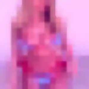 Julie, 28 ans, connectée à Saint-Martin-du-Frêne pour une rencontre coquine