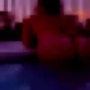Clementine, fille de 39 ans veut plan cul à Saint-Martin-la-Garenne