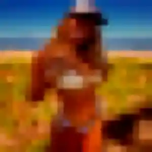 Sexy Rosalie, 27 ans à Saint-Ours - voir sa photo
