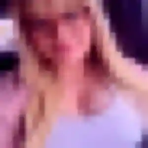 Jolie Ilona, 23 ans à Saint-Paul-des-Landes - la contacter