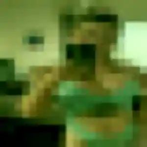 Photo de Elodie à Saint-Père-sur-Loire (31 ans) - plan cul sans inscription