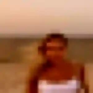 Estelle, 34 ans, connectée à Saint-Père pour une rencontre coquine