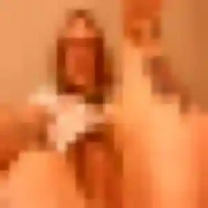 Odette (37 ans) à Saint-Perreux cherche un plan cul maintenant
