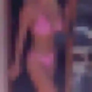 Claire, 23 ans, connectée à Saint-Pierre-Quiberon pour une rencontre coquine