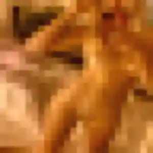Alienor (22 ans) à Saint-Sauveur propose une rencontre aujourd'hui