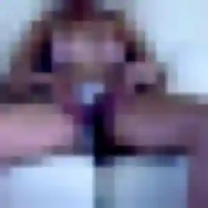 Clarisse (24 ans) à Saint-Sauveur cherche une rencontre ce soir