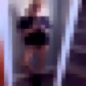 Laura de Saint-Sauveur, 27 ans - plan cul discret