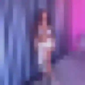Rosalie, 32 ans, disponible à Saint-Simon pour un plan cul